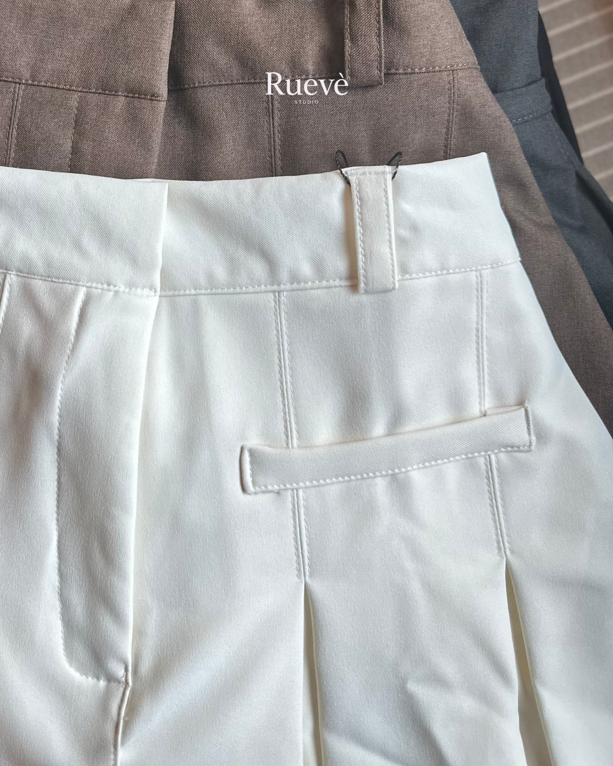 Ruevé Studio – Jolene Mini Skirt | Feminine Earthtone bottom